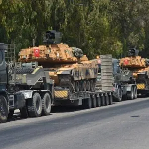 أنقرة تدفع بتعزيزات إلى إدلب وتعمل على فتح معبر «أبو الزندين» مع روسيا