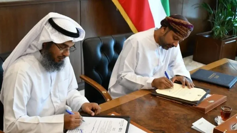 توقيع اتفاقية تعاون بين كلية عُمان للعلوم الصحية ووزارة الصحة الكويتية