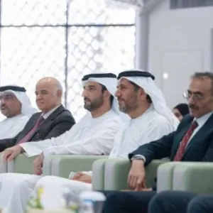 سلطان بن أحمد يشهد حفل تخريج الدفعة الثالثة لمبادرة قادة المستقبل الإماراتيين بجامعة الشارقة