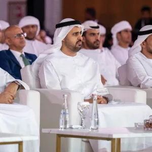 ذياب بن محمد بن زايد يشهد فعاليات "منتدى القادة للتعليم التقني والمهني"