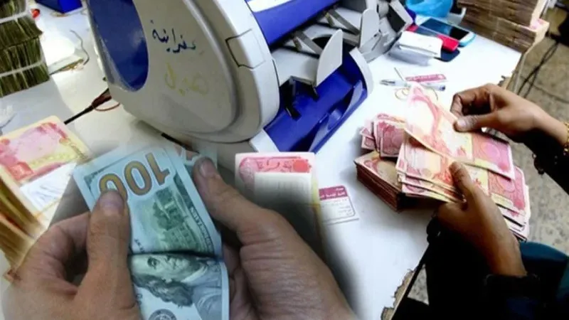 بالسعر الرسمي.. مصرفان عراقيان يطلقان عملية بيع الدولار للحجاج
