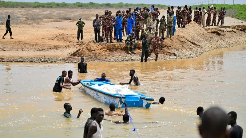 نزوح كثيف للسودانيين جراء قصف بالخرطوم