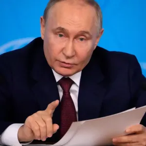 عاجل. بوتين يعد بوقف إطلاق النار إذا انسحبت كييف من المناطق التي تحتلها روسيا وتخلت عن الانضمام للناتو