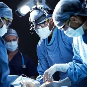 مستشفى دبي يستأصل أكبر ورم في الغدة الكظرية