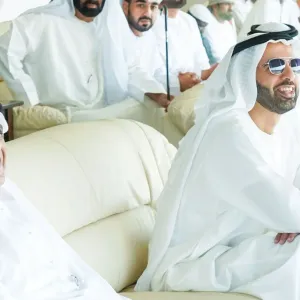 سعود بن صقر:«علامة فارقة» في سباقات «الهجن العربية»