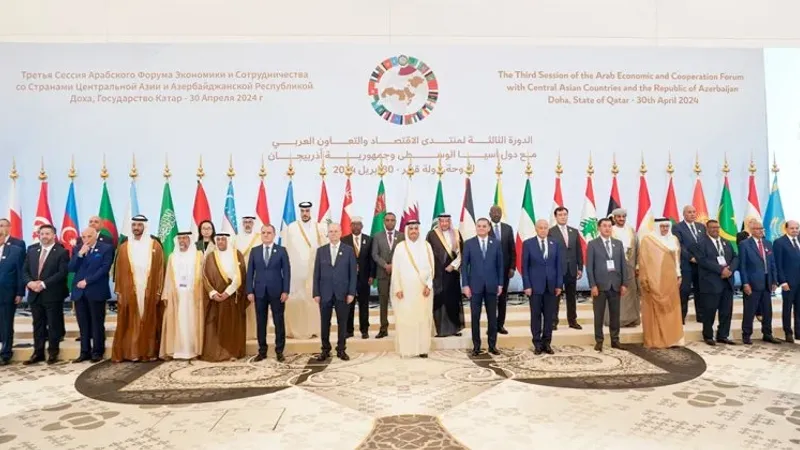 سعادة وزير الخارجية يشارك في منتدى التعاون بين الدول العربية ودول آسيا الوسطى وأذربيجان