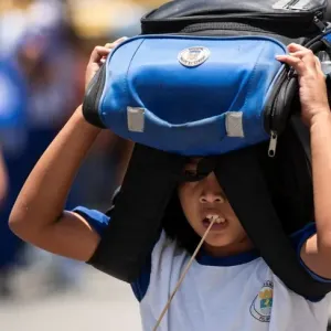 تغير المناخ يهدد تعليم ملايين الأطفال في آسيا