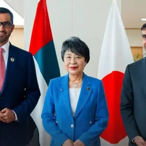 الإمارات واليابان تبحثان مستجدات الشراكة وتوقعان مذكرات تفاهم