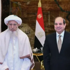 شاهد.. الرئيس المصري "السيسي" يفتتح ضريح ومسجد السيدة زينب بحضور سلطان البهرة بالهند