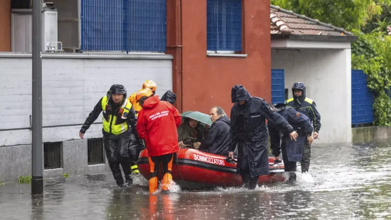 فيديو. أمطار غزيرة تودي إلى فيضانات جارفة شمال إيطاليا