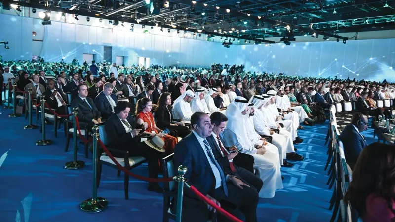 الإمارات تواصل ترسيخ شراكاتها الاستثمارية والتجارية حول العالم خلال قمة "AIM" للاستثمار