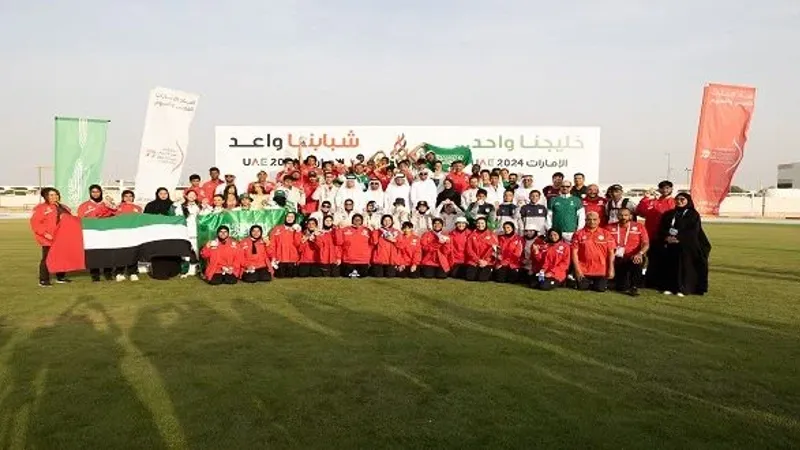أحمد بن محمد يشيد بجهود اللجان وفرق العمل والمتطوعين في دورة الألعاب الخليجية الأولى للشباب