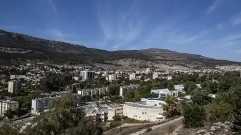 صافرات الإنذار تدوي في كريات شمونة شمال إسرائيل