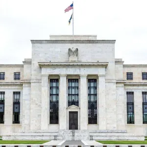 الأسواق تترقب تصريحات أعضاء الفيدرالي لرسم مسار السياسة النقدية