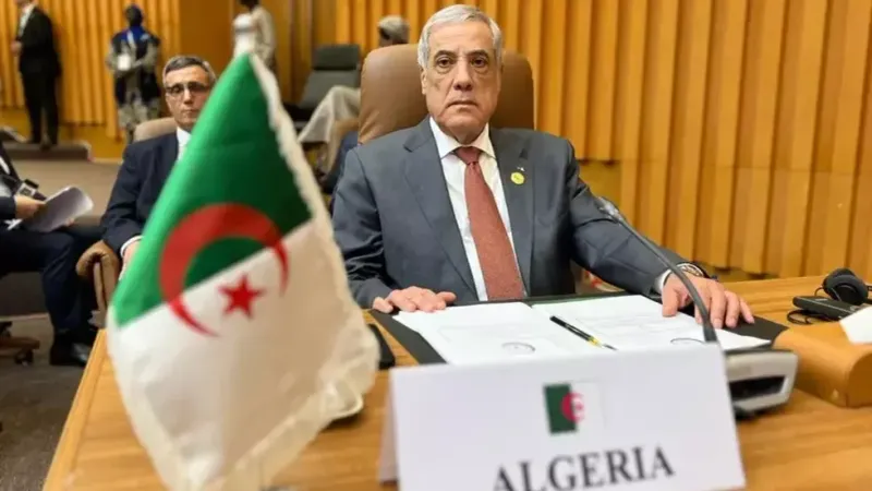 ترحيب بانعقاد الاجتماع بين قادة الجزائر وتونس وليبيا
