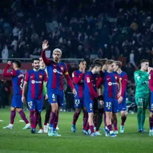 شارة خاصة من برشلونة احتفالاً بالذكرى 125 على تأسيس النادي