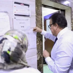 وزير الصحة يعود لجولاته المفاجئة على المستشفيات ويستمع لشكاوى المرضى بـ«مبرة المعادي» (صور)