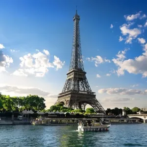 تلوث نهر السين قد يؤدي إلى إلغاء مباريات السباحة ضمن أولمبياد باريس 2024