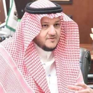 "آل الشيخ": ليس لأئمة ومؤذني الحرمين حسابات على مواقع التواصل.. وسنتخذ الإجراءات النظامية