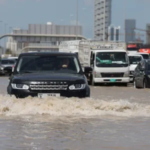 تغير المناخ السبب وراء غزارة الأمطار في دبي وليس تلقيح السحب