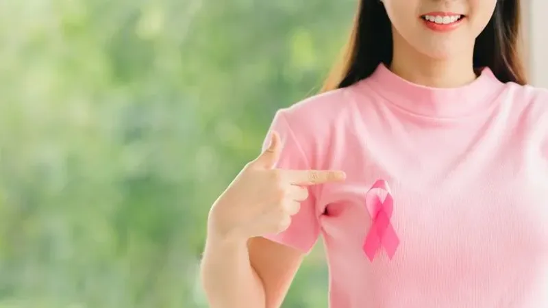 لجنة أميركية: المعرضات لخطورة متوسطة لسرطان الثدي يجب أن يخضعن للفحص في سن الـ40