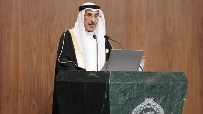 الشيخ خالد بن عبد الله يتسلم من البرلمان العربي وسام رواد التنمية للشخصيات المرموقة من غير البرلمانيين