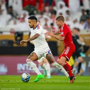 العربي يتوج بطلا لكأس السوبر الإماراتية-القطرية