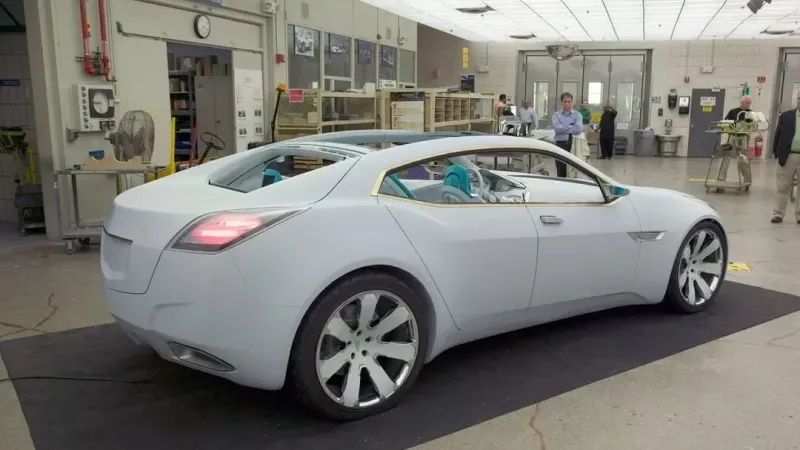 قبل إغلاقها، بونتياك صنعت هذه السيارة الاختبارية المستقبلية
