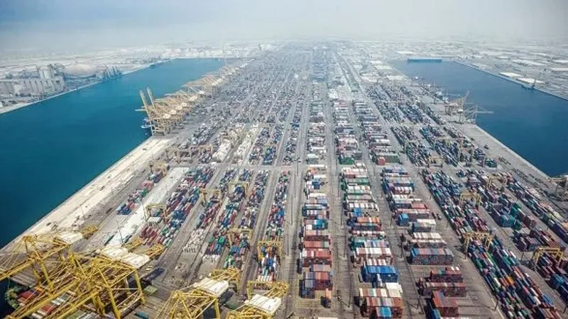 موانئ دبي العالمية تؤكد سير جميع عمليات ميناء جبل علي بصورة طبيعية