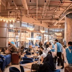 تراجع إنفاق المستهلكين في السعودية على المطاعم والمقاهي 13 % في أسبوع