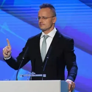 الخارجية الهنغارية: لن تتم دعوة أوكرانيا إلى "الناتو" في قمة واشنطن المقبلة