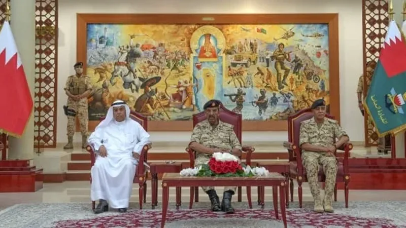 القائد العام لقوة دفاع البحرين يلتقي بعدد من كبار ضباط قوة دفاع البحرين