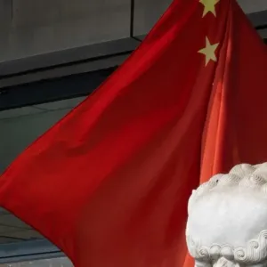 بكين تطالب واشنطن بوقف ممارسة الضغوط عليها والتدخل في شؤونها الداخلية