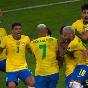 البرازيل تتأهل لدور الثمانية في كأس كوبا أمريكا بتعادلها 1-1 مع كولومبيا