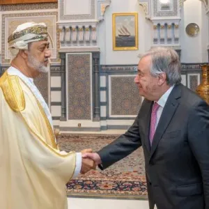بالصور: جلالة السلطان يستقبل الأمين العام للأمم المتحدة.. والقضية الفلسطينية على رأس النقاشات
