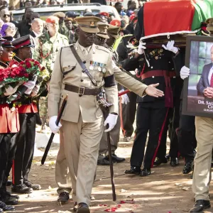 فيديو: رئيس مالاوي يدعو إلى فتح تحقيق مستقل بوفاة نائبه في حادث تحطم طائرته