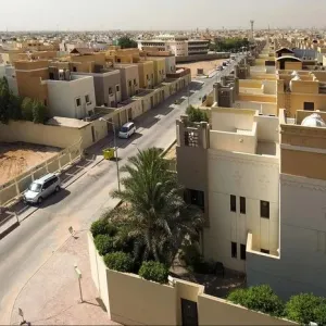 هيئة العقار السعودية ترصد 8990 إعلانا عقاريا مخالفا في الأماكن العامة خلال مايو