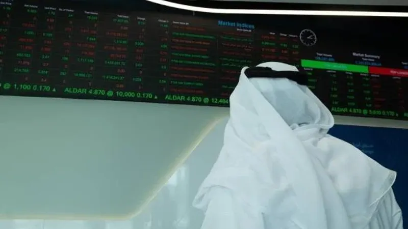 سوق دبي يرتفع في أولى جلسات الأسبوع