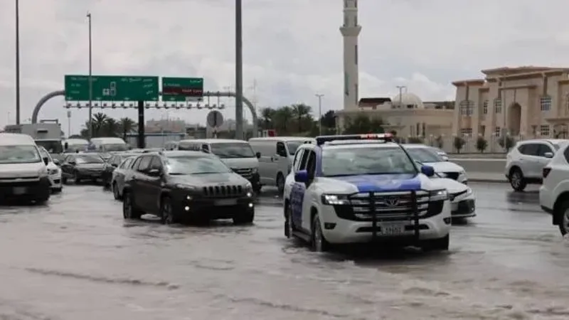 ١٠٠ مل أمطار شهدتها الإمارات خلال ٢٤ ساعة لأول مرة في تاريخها