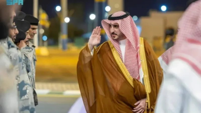 أمير الجوف يزور قيادة حرس الحدود بمحافظة القريات