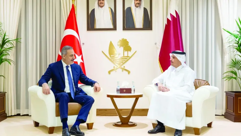 عبر "𝕏": رئيس الوزراء يبحث مع وزير الخارجية التركي التطورات بالمنطقة #العرب_قطر
