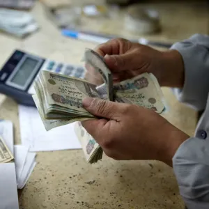 مصر ترفع احتياجاتها التمويلية بالميزانية الجديدة 33%