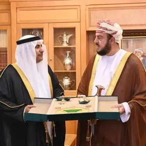 البرلمانُ العربيُّ يمنح جلالةَ السُّلطان “وسام القائد”