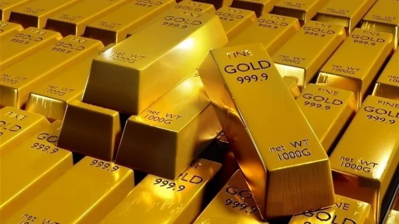 سعر الذهب ينخفض ليغلق عند 2326 دولاراً للأونصة بنهاية تداولات الأسبوع الماضي