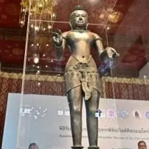 تايلاند تحتفل بعودة "الفتى الذهبي" في عملية إعادة نادرة لقطع أثرية