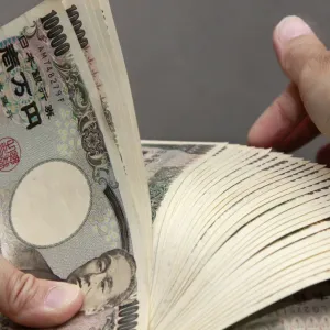 بتقنية ثلاثية الأبعاد .. اليابان تبدأ تداول أوراق نقدية جديدة