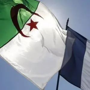 خرجات "تكهرب" محور الجزائر - باريس