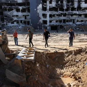 مجلس الأمن يطالب بالتحقيق في مقابر جماعية بغزة