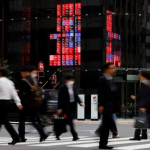 اقتصاد اليابان ينكمش 2 % في الربع الأول ويعقد خطط المركزي بشأن الفائدة