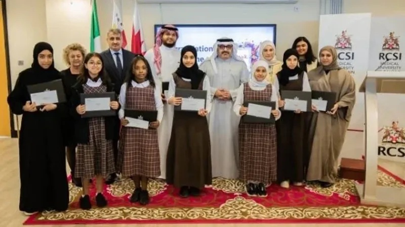 وزير التربية والتعليم يكرّم الطلبة الفائزين بالمسابقة الفنية للكلية الملكية للجراحين